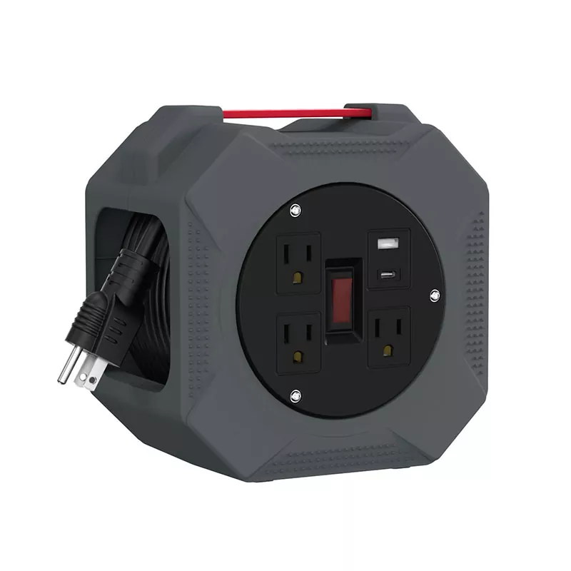 ¿Es la introducción del carrete de cable de plástico USB 2,4 A de 3 salidas con un cable de 30 pies un desarrollo reciente? ¿Es la introducción del carrete de cable de plástico USB 2,4 A de 3 salidas con un cable de 30 pies un desarrollo reciente?